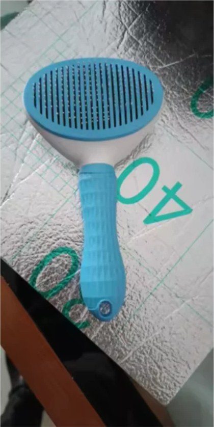 Foto real del cepillo de un comprador
